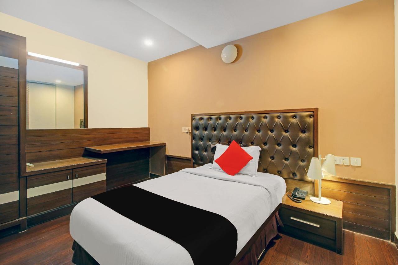 Collection O 82357 Hotel Surabhi Pride Trimulgherry Zewnętrze zdjęcie