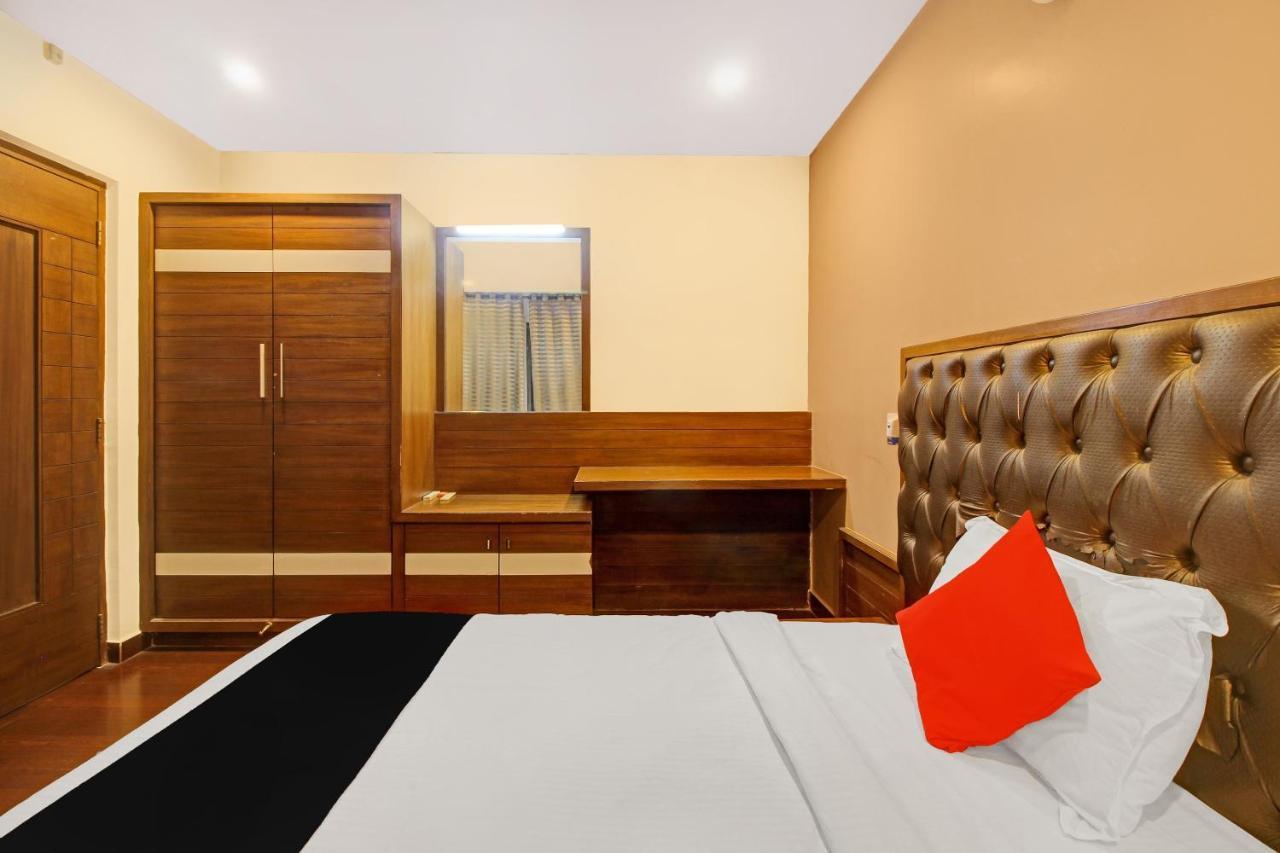 Collection O 82357 Hotel Surabhi Pride Trimulgherry Zewnętrze zdjęcie
