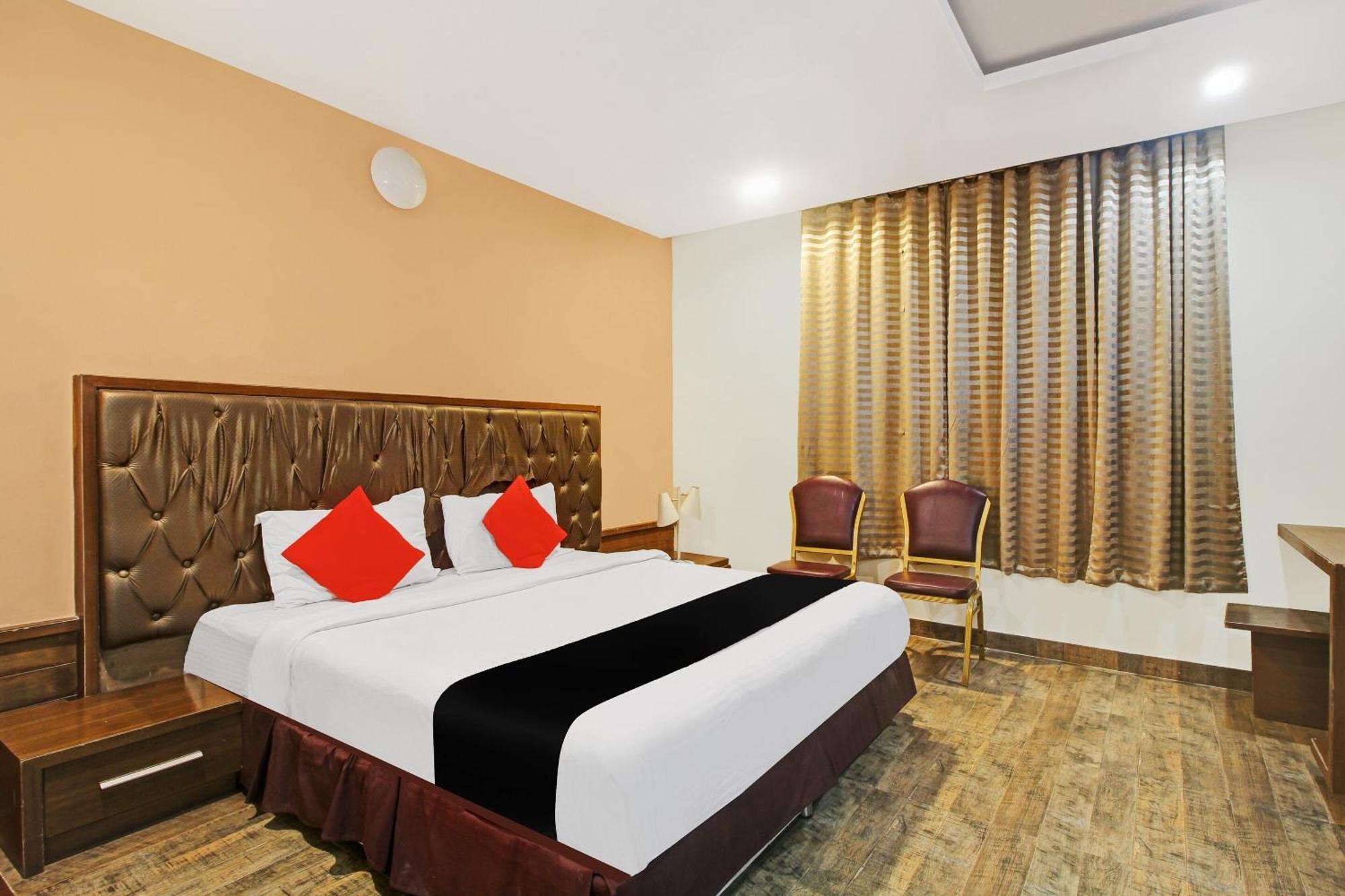 Collection O 82357 Hotel Surabhi Pride Trimulgherry Zewnętrze zdjęcie